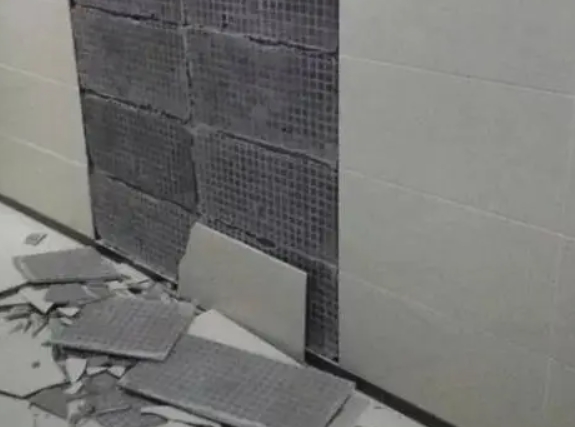鹤峰瓷砖空鼓维修公司分享下鹤峰墙砖松动维修的知识